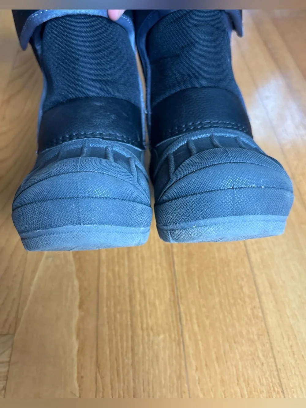 Cat & Jack Lenny winter boots Snow Black Gray Toddler Boys Children’s Size 7